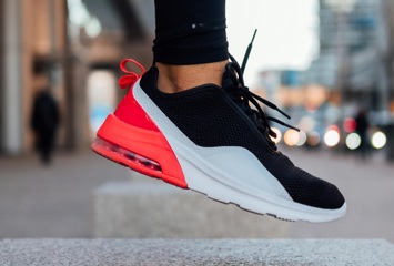 Malmö - stölder av sneakers och träningsskor